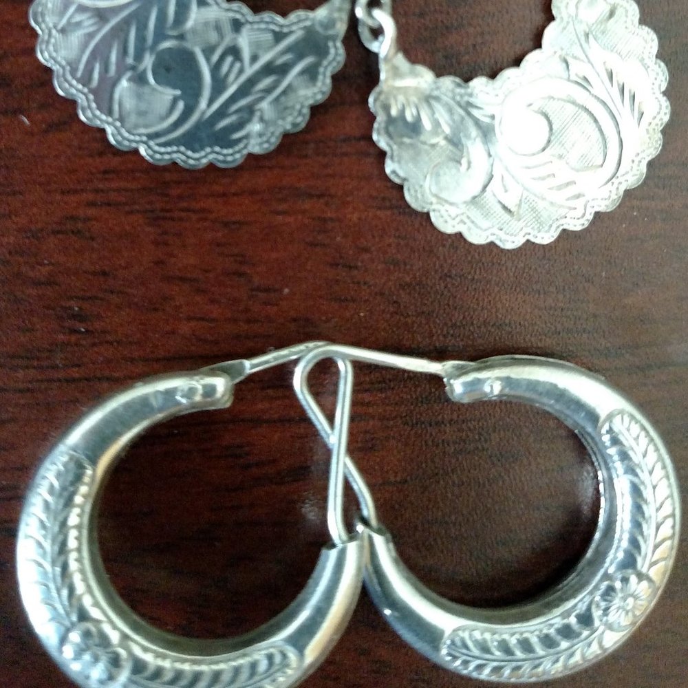 Vintage engraved silver dangle earrings